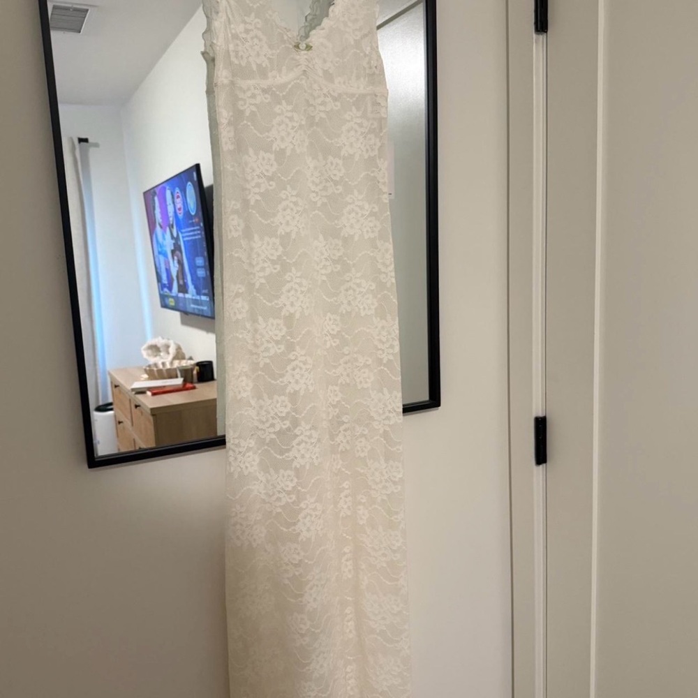 WeWoreWhat White Lace Midi Dress